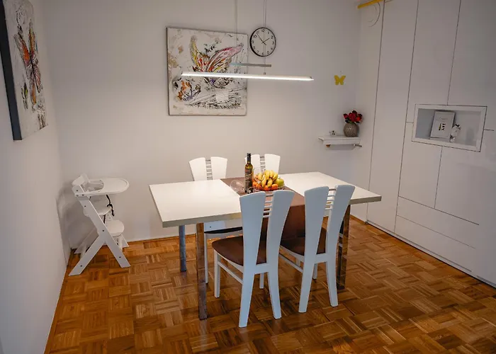 Apartma Golob 马里博尔